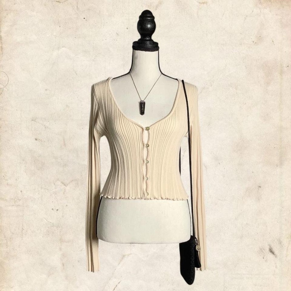 Kendall & Kylie Cream Ribbed Button-Up Top
